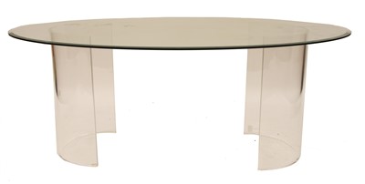 Lot 587 - A contemporary Lucite dining table