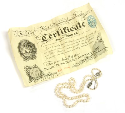 Lot 21 - A single row graduated cultured pearl necklace