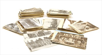 Lot 58 - A large collection of postcards