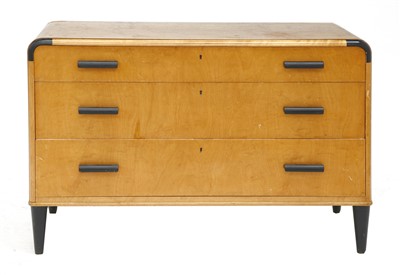 Lot 578 - An Art Deco-style maple three-drawer chest