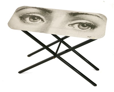 Lot 469 - An eye tray