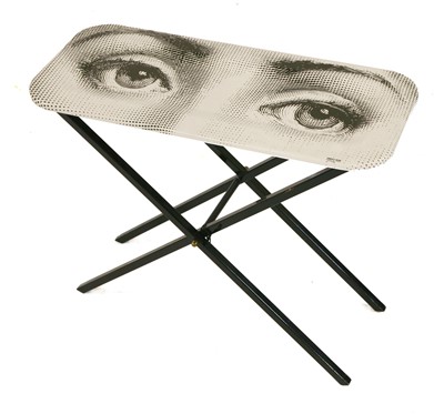 Lot 468 - An eye tray