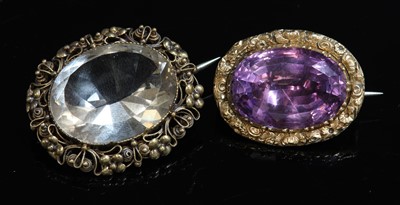Lot 44 - A Regency gold rock crystal brooch