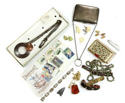 Lot 333A - A silver mounted evening purse