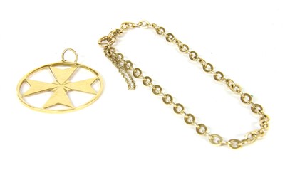 Lot 47 - A 9ct gold hammered trace link bracelet