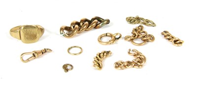 Lot 60 - A quantity of broken gold items