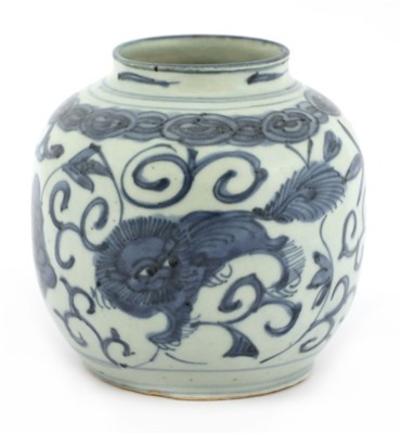 Lot 423 - A Chinese blue and white jar