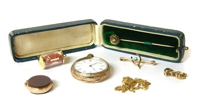 Lot 16 - A cased single stone diamond stick pin