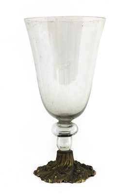 Lot 276 - A large serving glass