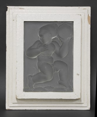 Lot 203 - A French Art Deco glass panel