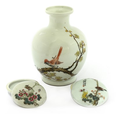 Lot 101 - A Chinese famille rose vase