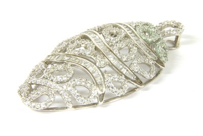 Lot 7 - A gold cubic zirconia pendant