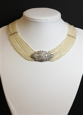 Lot 150 - A seven row cultured freshwater pearl necklace