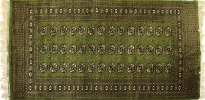 Lot 488 - A hand knotted Persian rug