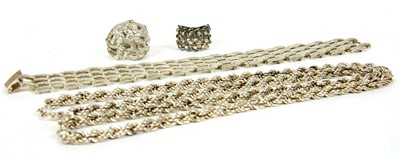 Lot 65 - A quantity of jewellery