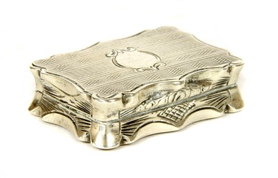 Lot 317 - A Victorian silver vinaigrette