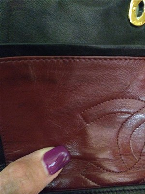 Lot 691 - A Chanel matelassé lambskin leather shoulder bag