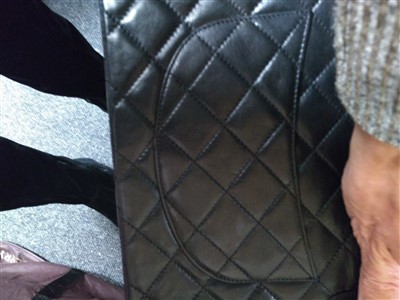 Lot 691 - A Chanel matelassé lambskin leather shoulder bag