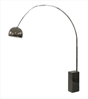 Lot 729 - An Arco marble floor lamp