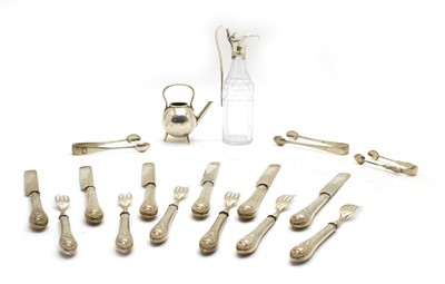 Lot 31 - A Victorian set of silver tea knives and forks