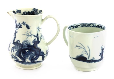 Lot 260 - A Worcester porcelain coffee cup