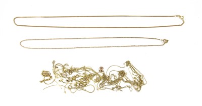 Lot 1002 - A 9ct gold curb chain