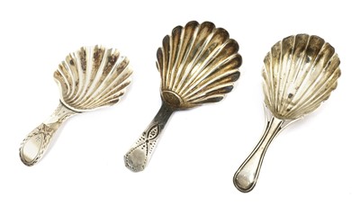 Lot 21 - A silver caddy spoon
