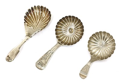 Lot 16 - A George III silver caddy spoon