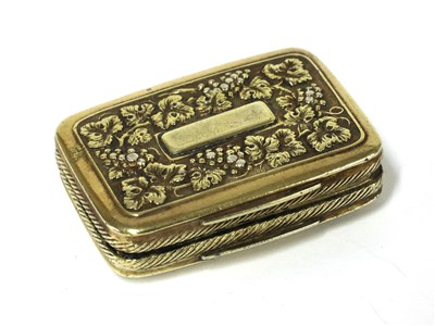 Lot 70 - A George III silver gilt vinaigrette