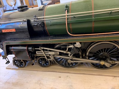 Lot 603 - A 5in gauge live steam model of the Britannia Class 4-6-2 locomotive and tender 'Boadicea' no.70036