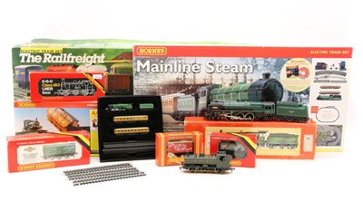 Lot 278 - Modern Hornby and other dublo gauge items