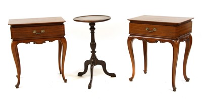 Lot 517 - A pair of modern hardwood bedside tables