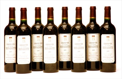 Lot 313 - Chateau Bernadotte, Haut-Médoc, 2005, eight bottles (in open owc)