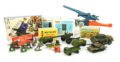 Lot 1185A - Box of plastic toy soldiers by Airfix, Britains and Lone Star