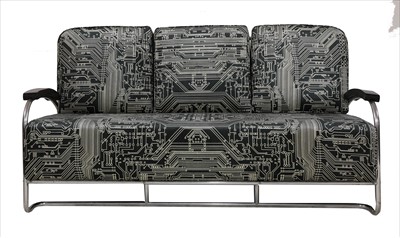 Lot 618 - A chrome settee