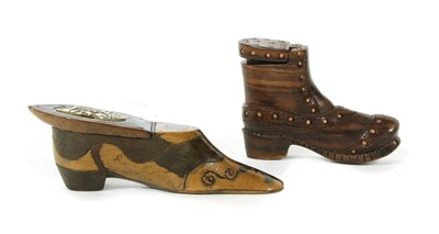 Lot 1133 - A treen shoe snuff box