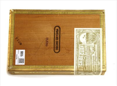 Lot 108 - Montecristo, No. 3, 25 cigars, boxed