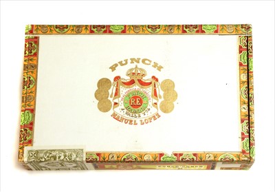 Lot 109 - J. Valle & Co, Manuel Lopez, 25 Punch-Punch, boxed