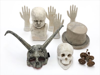 Lot 205 - MORBID CURIOSITIES