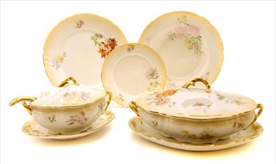 Lot 457 - A Royal Doulton Burslem dinner service