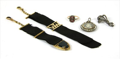Lot 184 - A quantity of jewellery