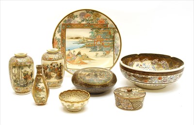 Lot 96 - A pair of Japanese Meiji period satsuma vases