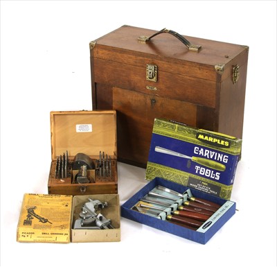 Lot 185 - A collection of mixed tools