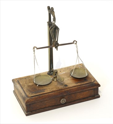 Lot 1201 - A pillar gold scale