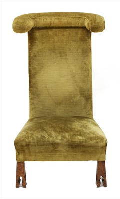 Lot 5 - An oak prie-dieu