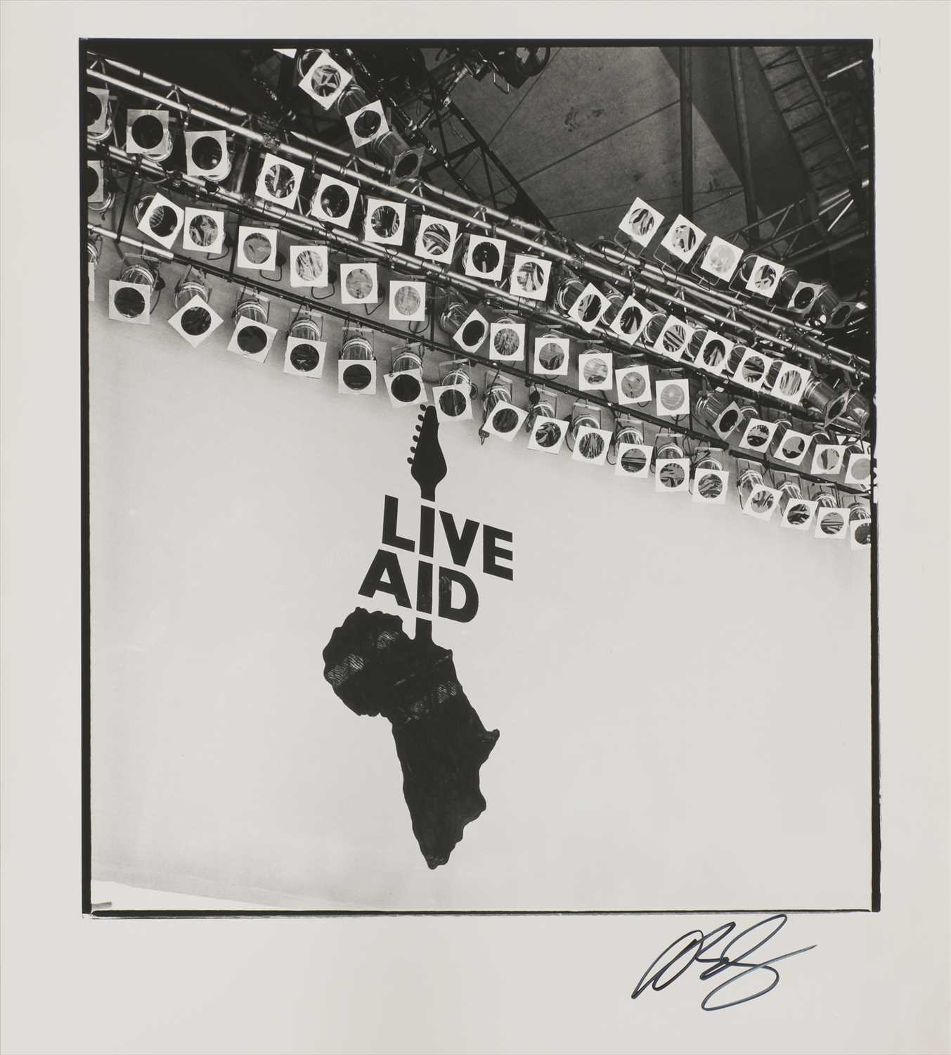 Lot 310 - DAVID BAILEY (b.1938)