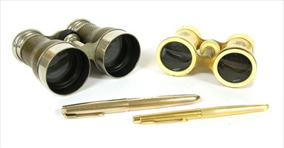 Lot 226 - A 9ct gold Parker S1 fountain pen