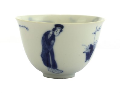 Lot 5 - A Chinese blue and white cup