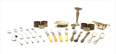 Lot 102 - A small collection of silver items