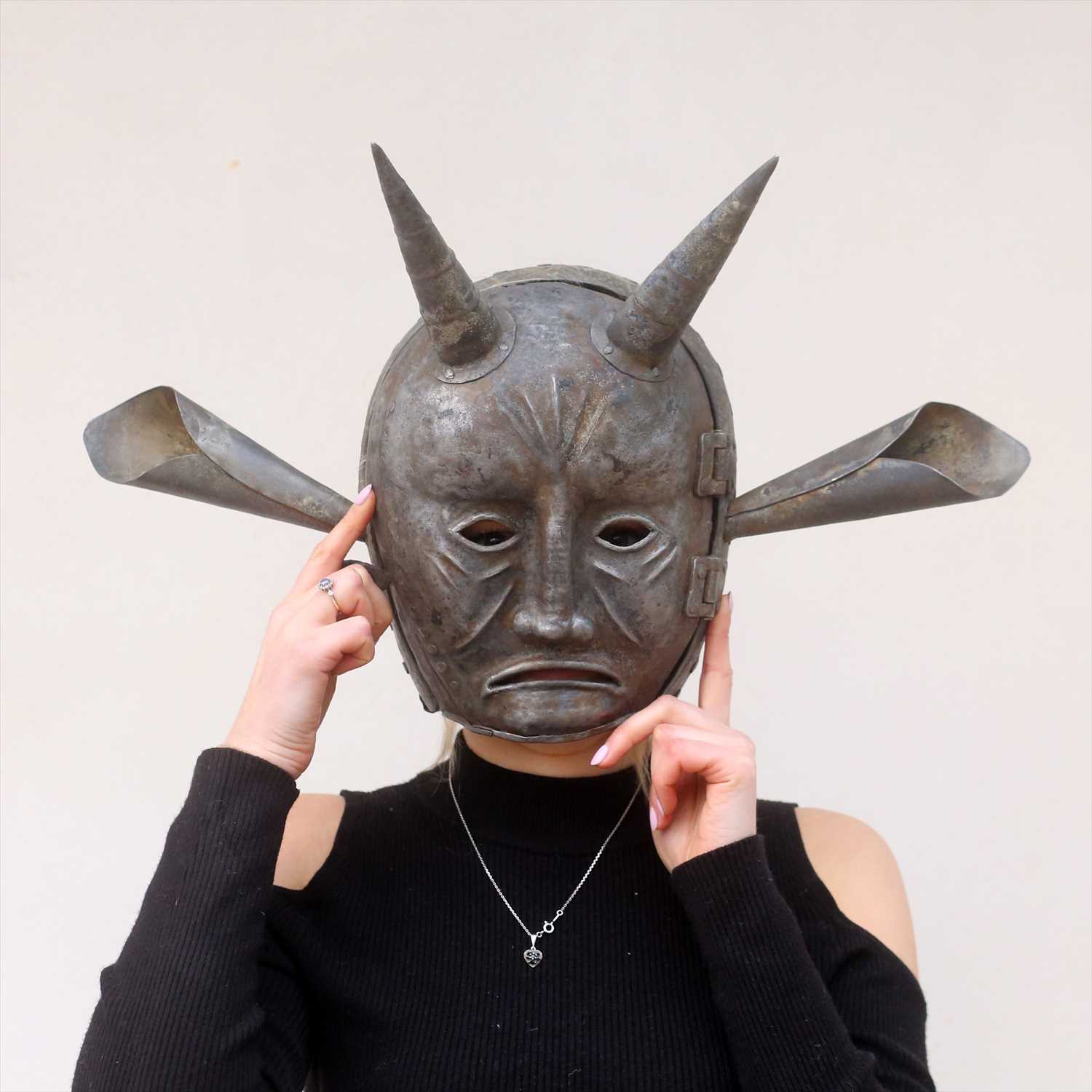 Lot 37 - SCOLD'S BRIDLE